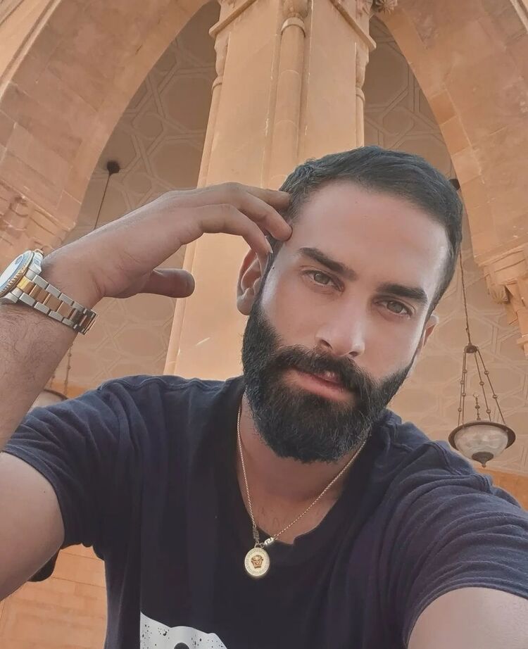  ,   Nabil, 34 ,   ,   