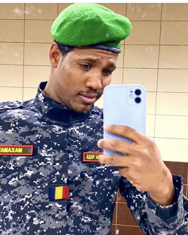  32844972   , 22 ,    -