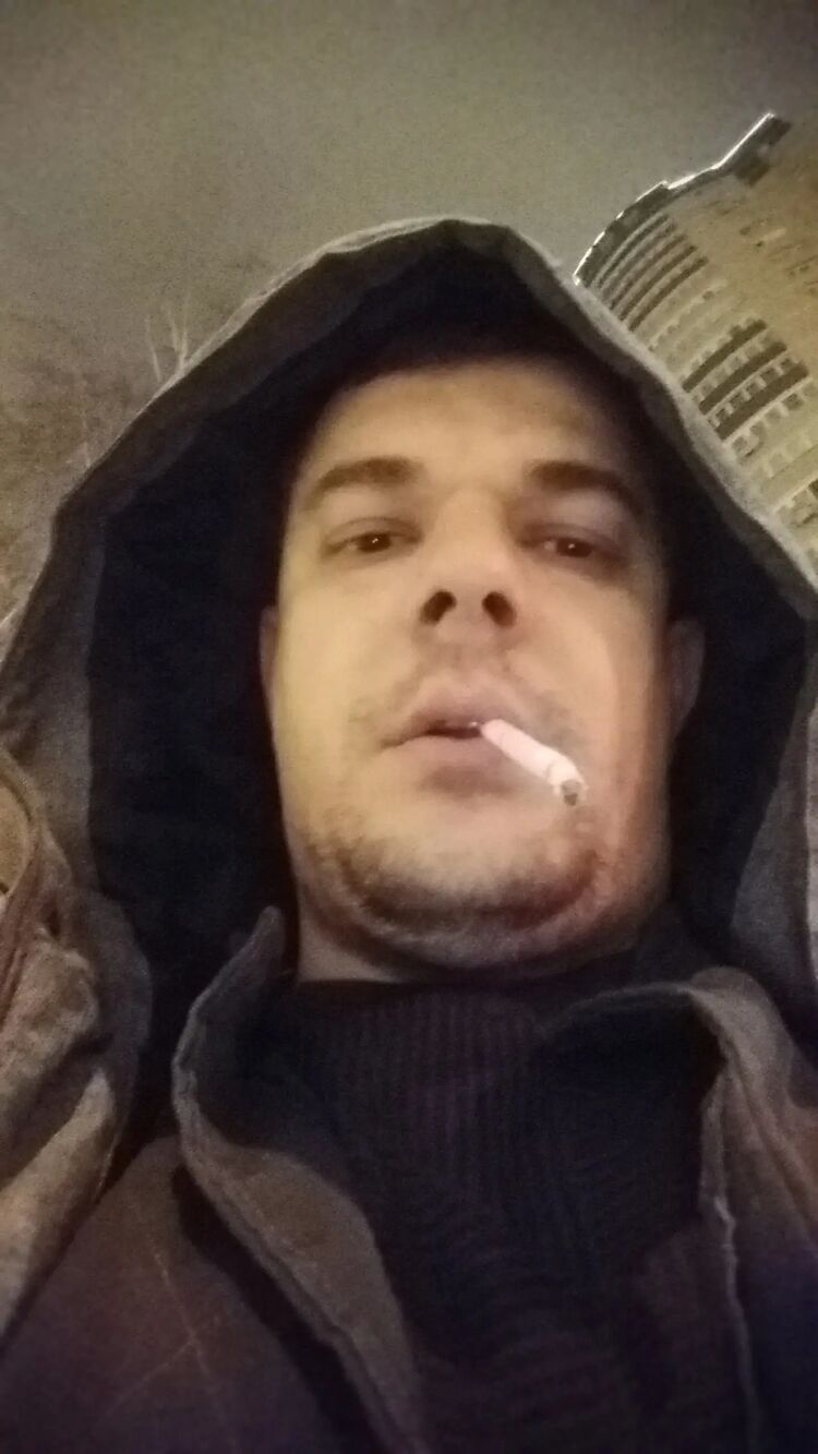 39464902    , 32 ,    