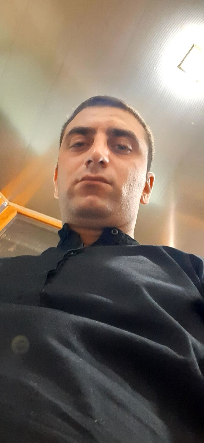  54260932  Martin, 30 ,    