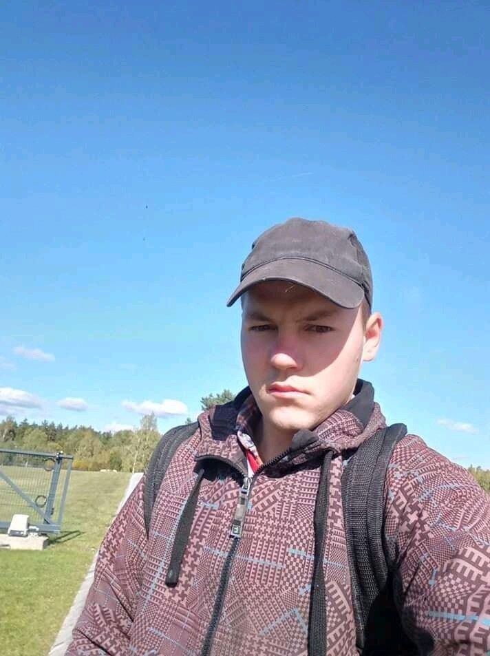  18567472  , 28 ,    