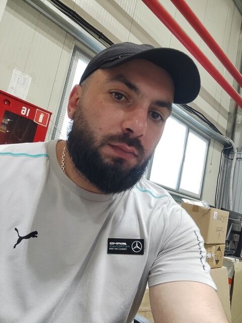  50679012  , 34 ,    