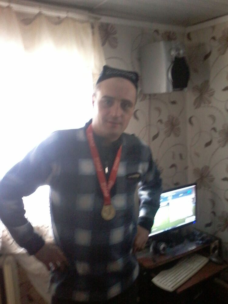 6391862  DMITRII, 43 ,    