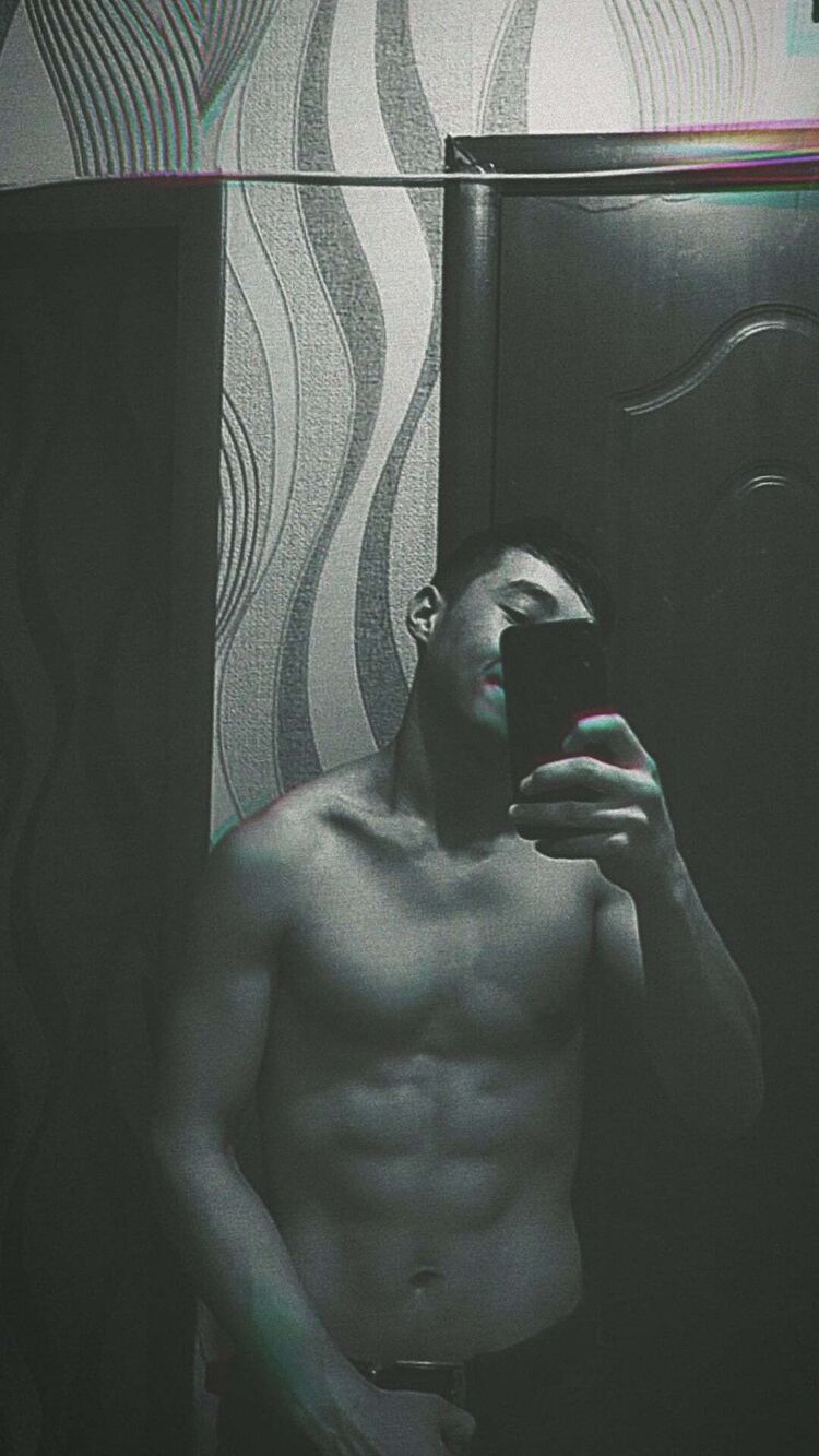  33436252  , 24 ,    
