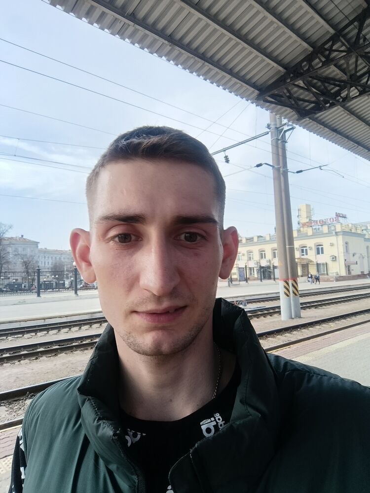  42219372  , 25 ,    -