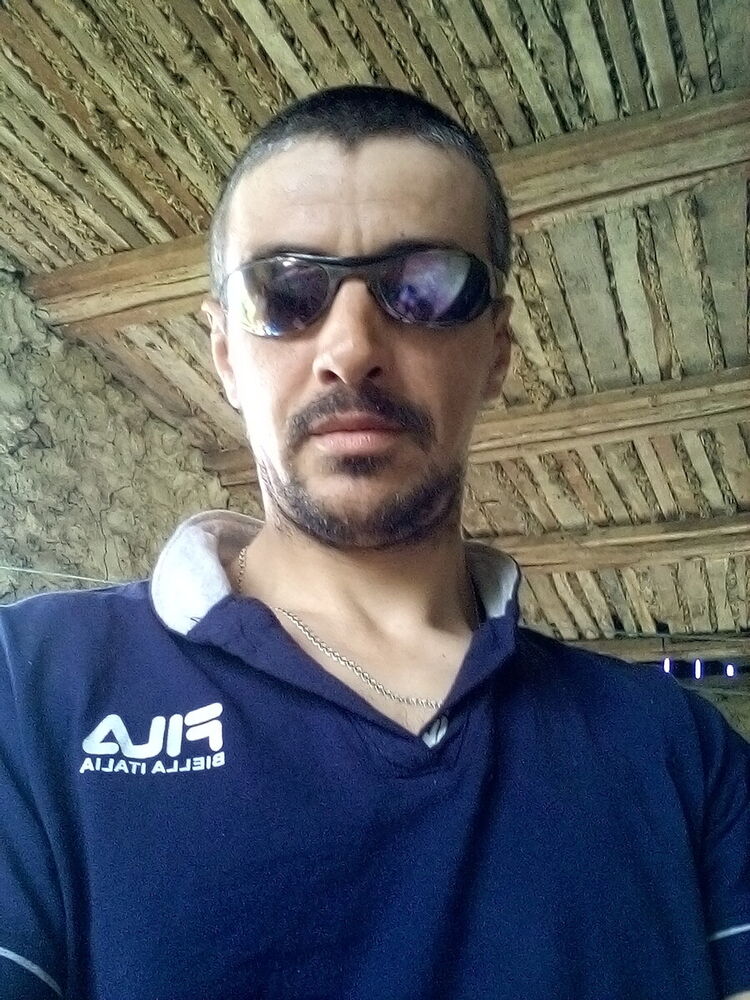  22577922  , 38 ,    