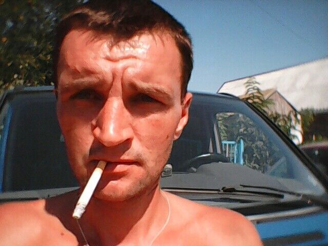  ,   Denis, 39 ,   ,   , c 