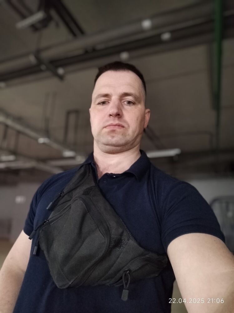  ,   Dima, 44 ,   ,   , c , 