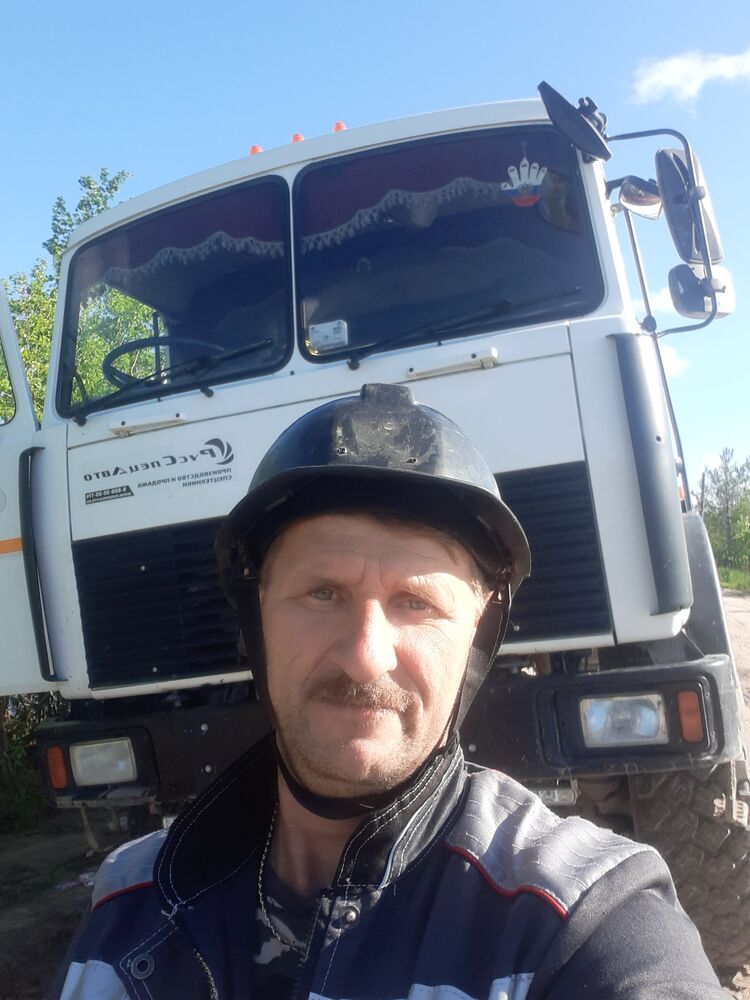  46903192  , 50 ,    