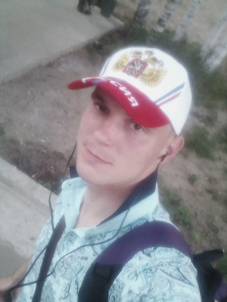  12656462  Denis, 30 ,     
