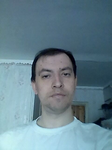  13704022  , 44 ,    