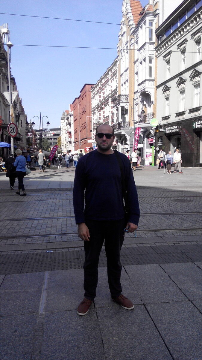  ,   Artem, 38 ,   ,   , c 