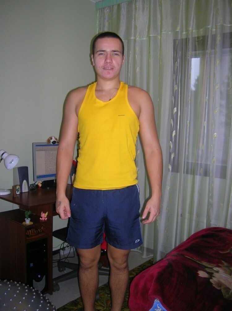  9402982  Robert, 34 ,    