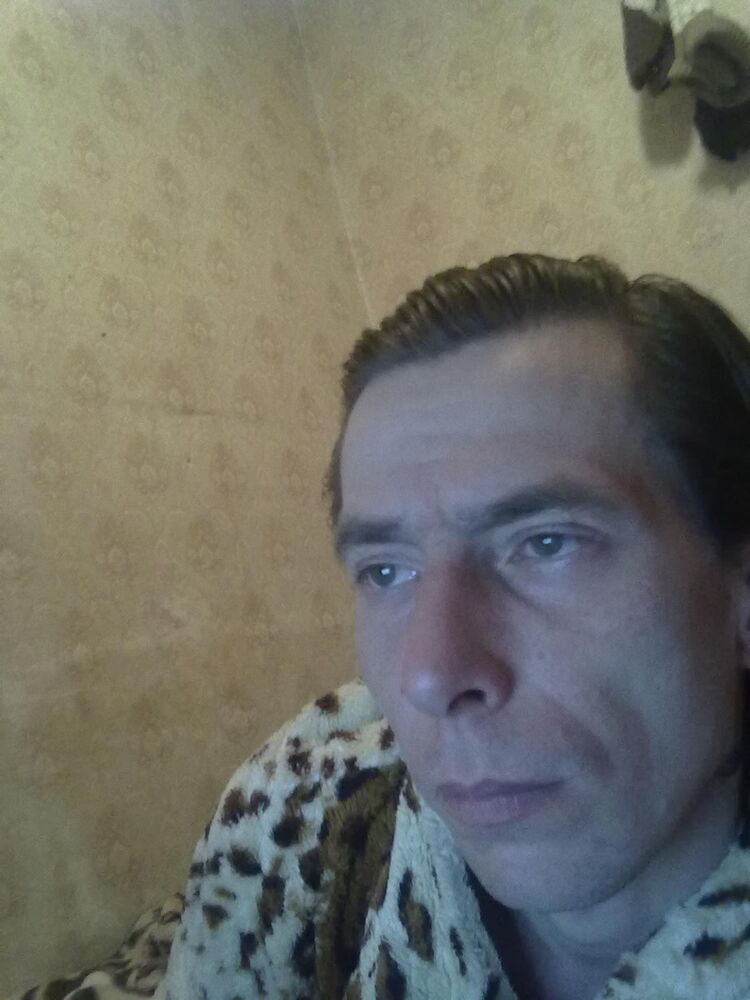  --,   , 44 ,   