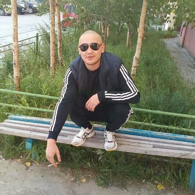  33120792  , 39 ,    