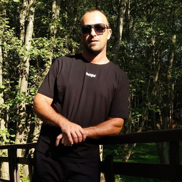  Homberg,   , 37 ,   ,   