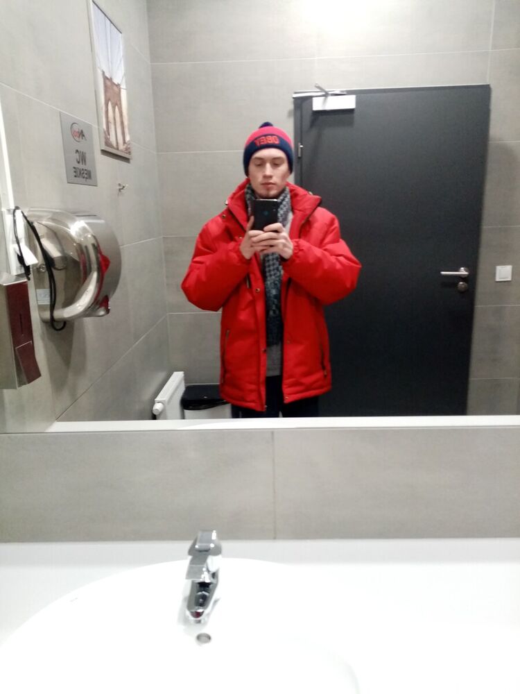  21407812  , 28 ,    