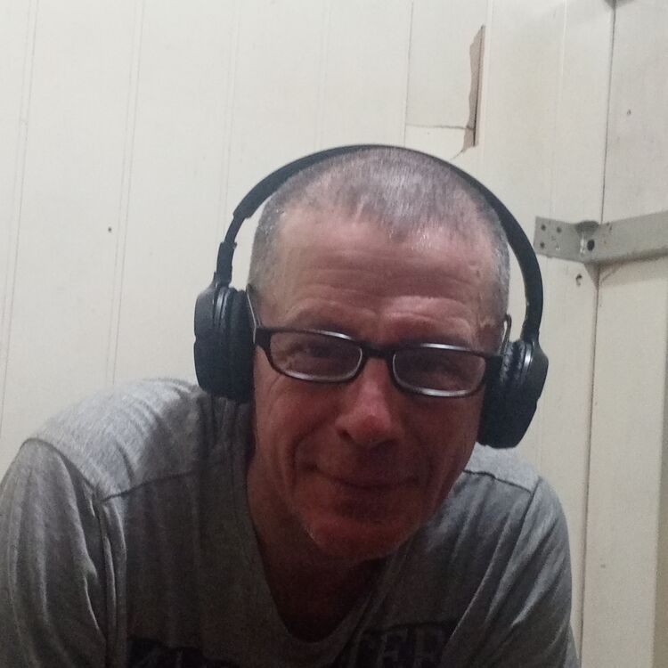  51845842  , 47 ,    