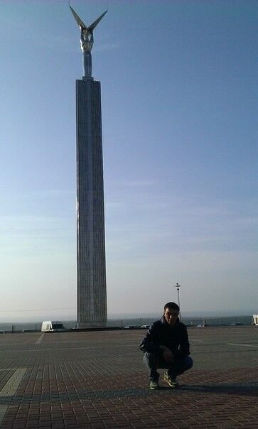  18594462  Ivan, 40 ,    