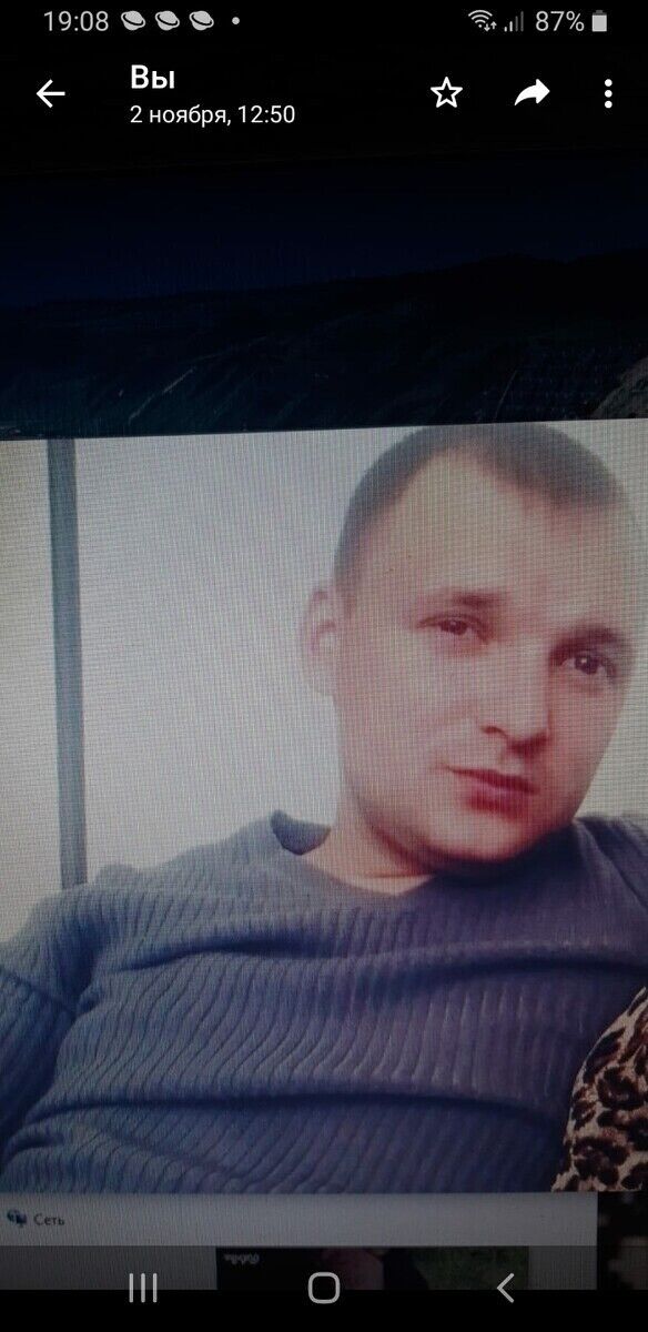  22086112  Leonid, 33 ,    
