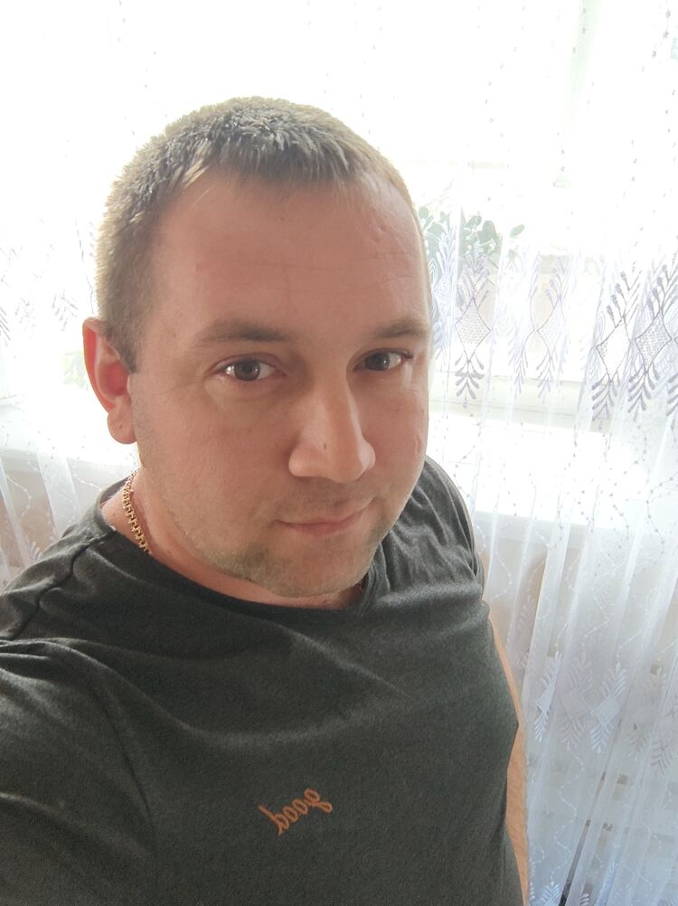  ,   VaLeNTine, 37 ,   