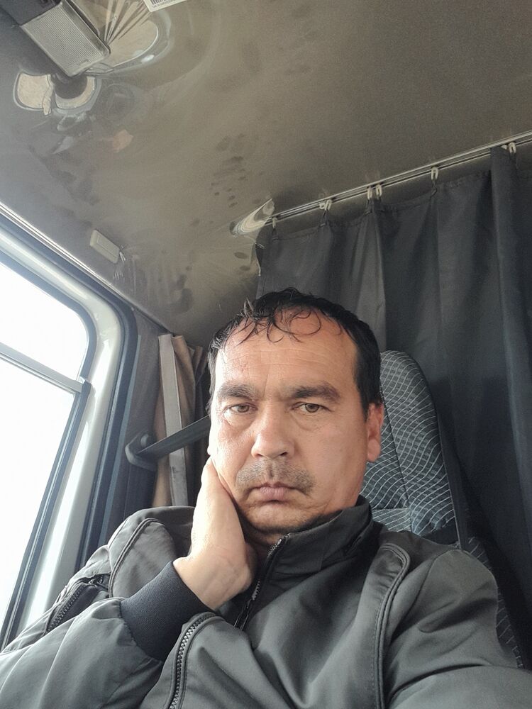  47943432  , 40 ,    