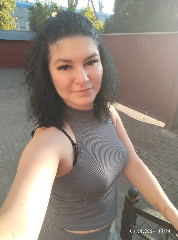  47590642  , 33 ,    -