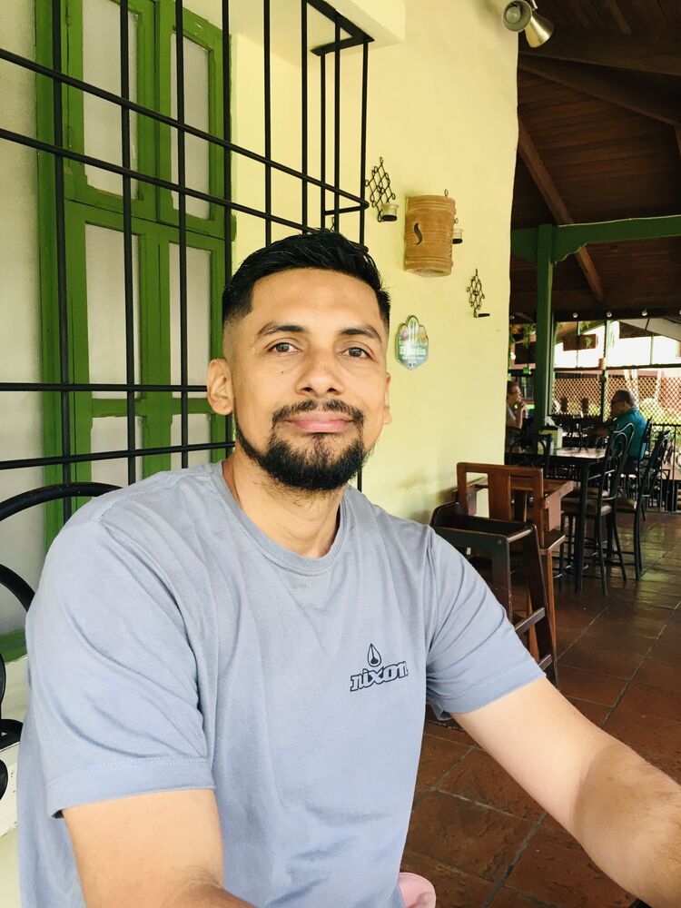  31356982  Mauricio, 44 ,    Sangin