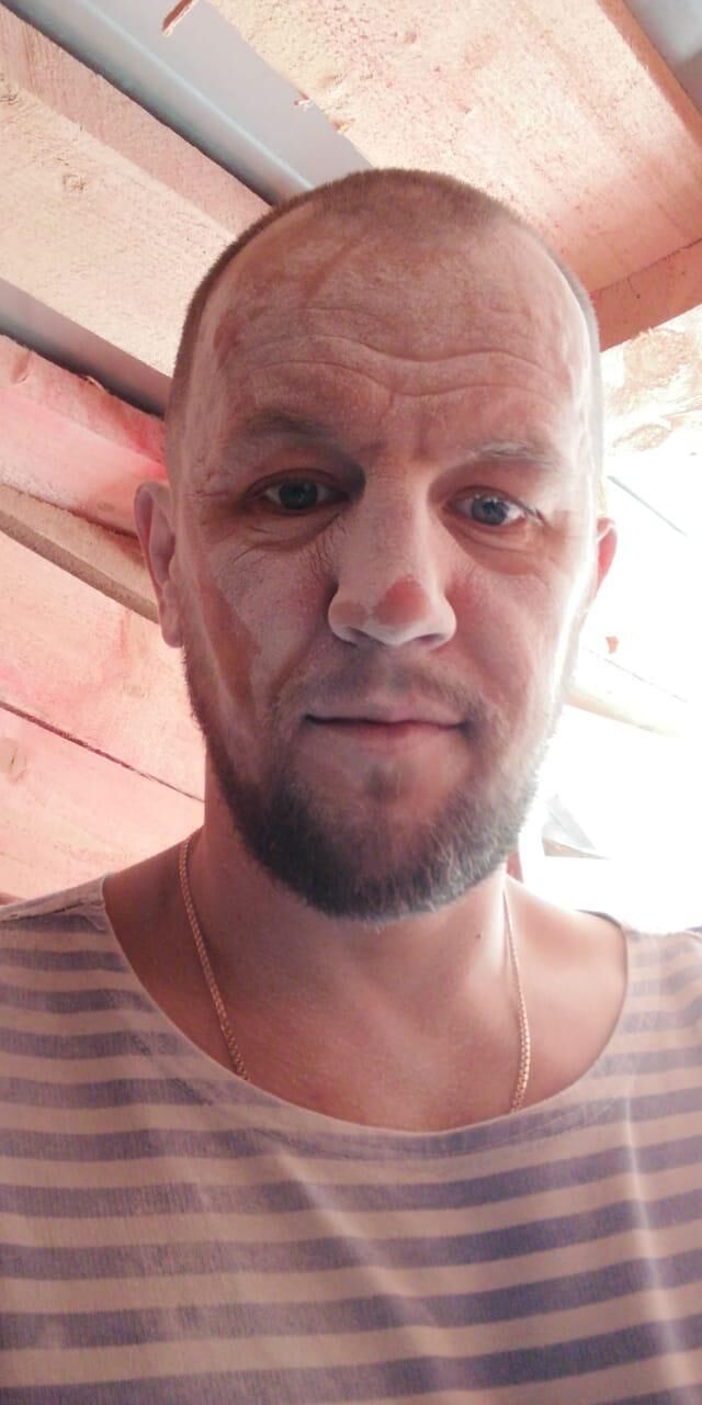  49769652  , 37 ,    