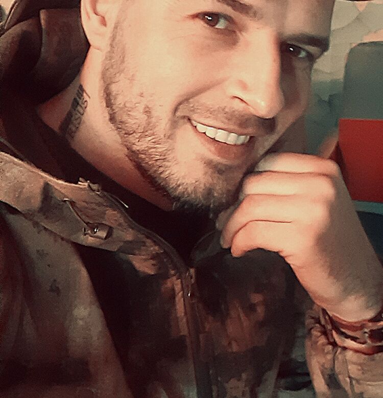  35918352   , 36 ,    