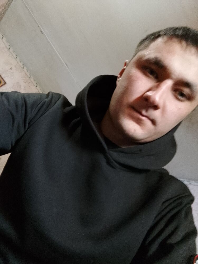  46273742  , 27 ,    