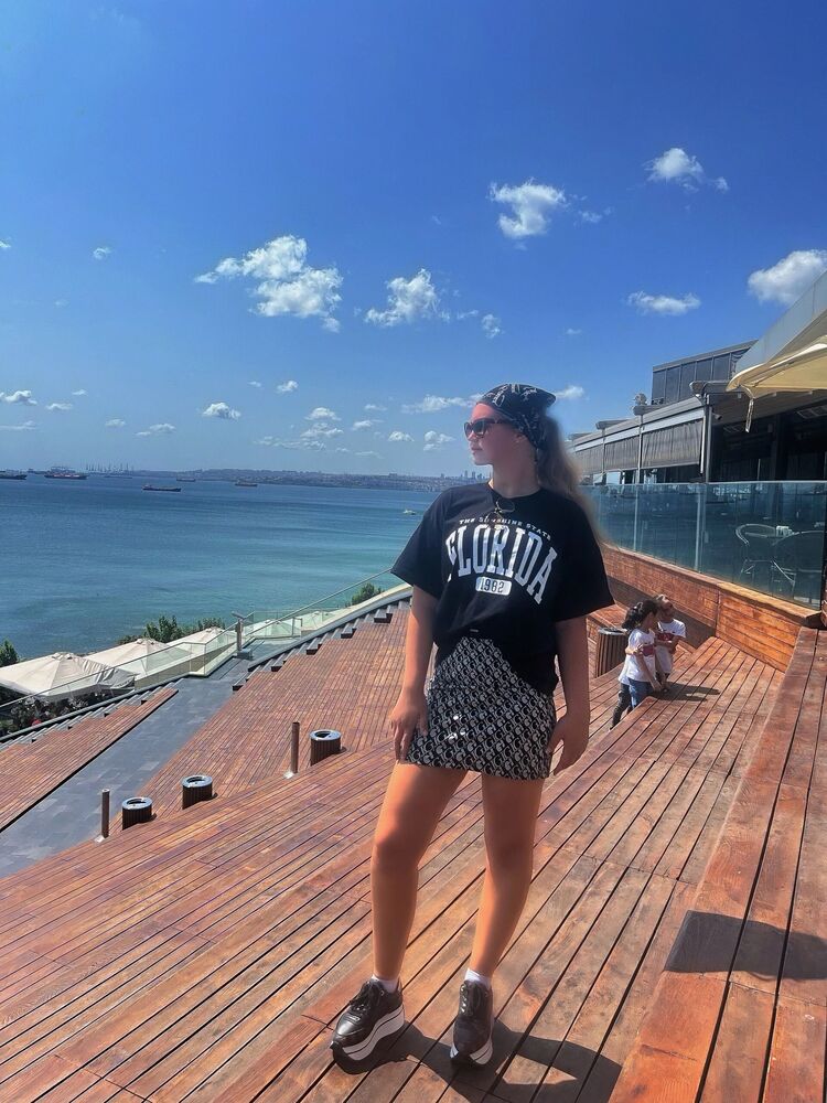  Phuket,   , 21 ,     , c 