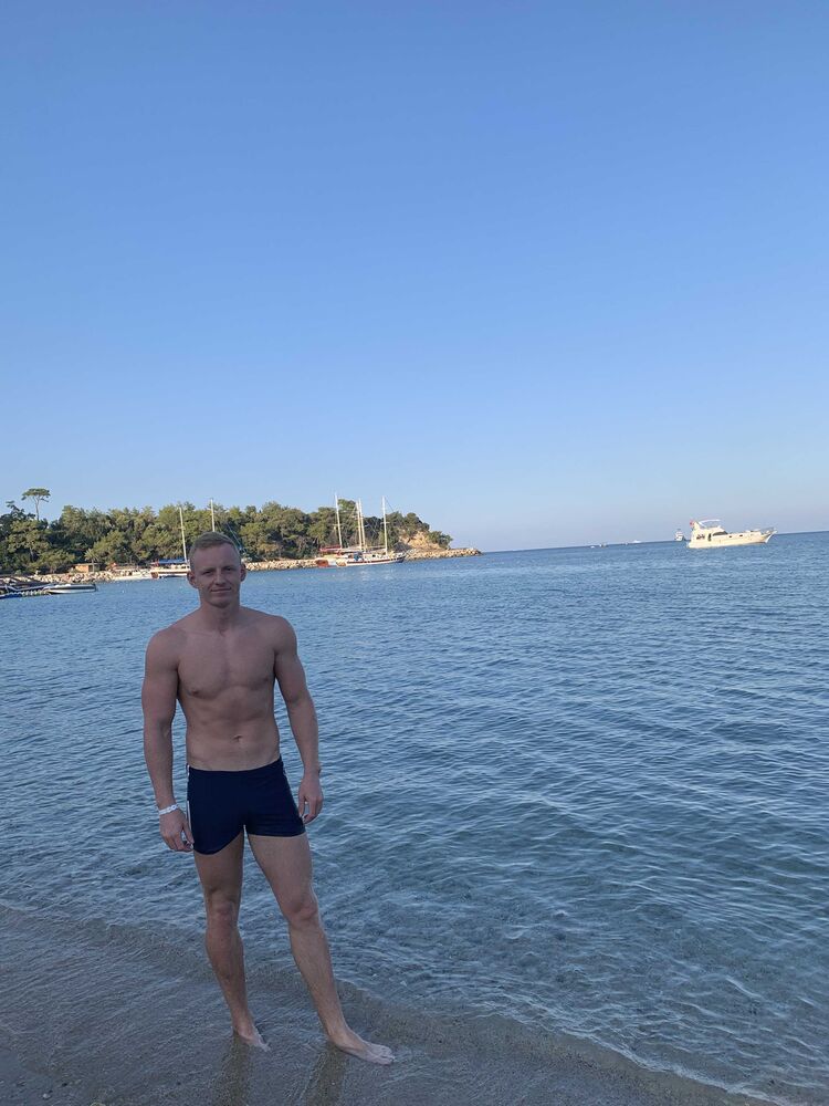  27050052  , 31 ,    -