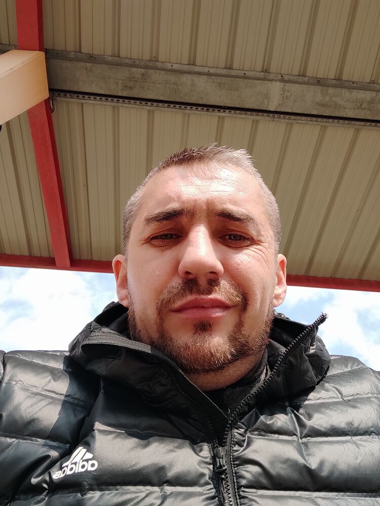  25925842  , 39 ,    