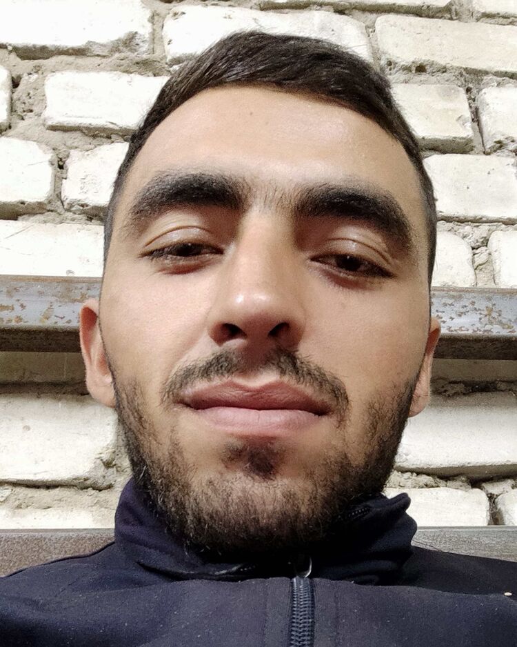  ,   Volodya, 29 ,  