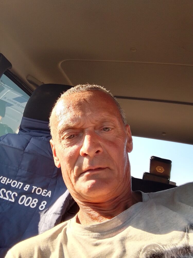  36626952  , 49 ,    
