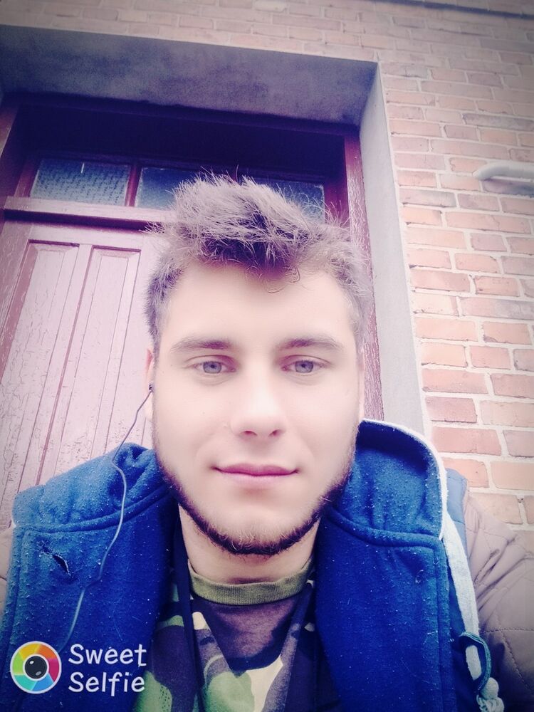  11843402  Alex, 29 ,    