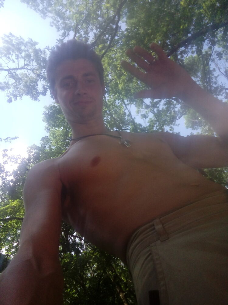  ,   Ivan, 32 ,     , c 