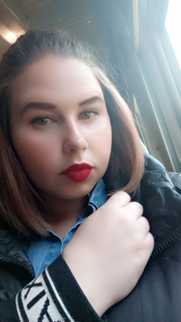  38676832  Ksenia, 32 ,    