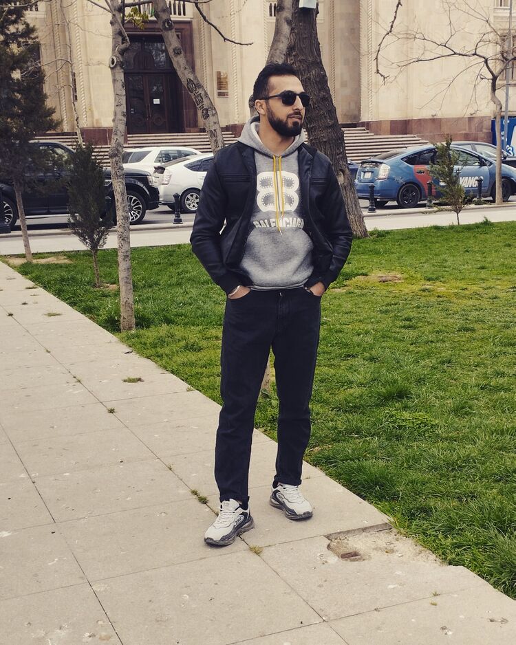  46435422  Murad, 31 ,    