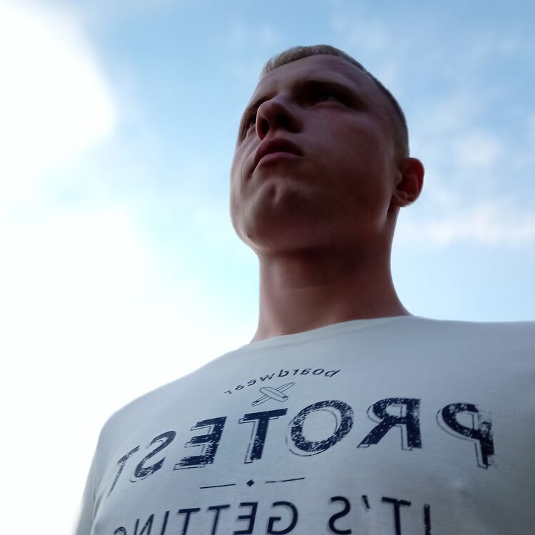  ,   Anton, 29 ,   ,   