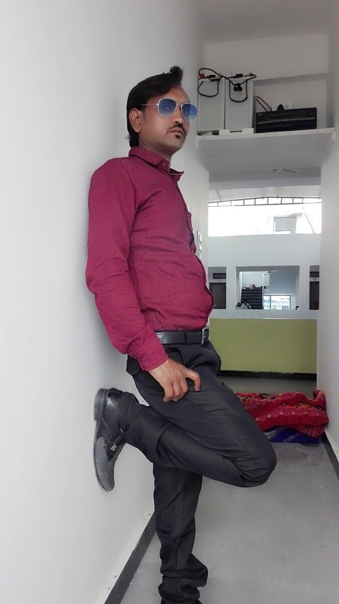  19013152  Anil, 39 ,    