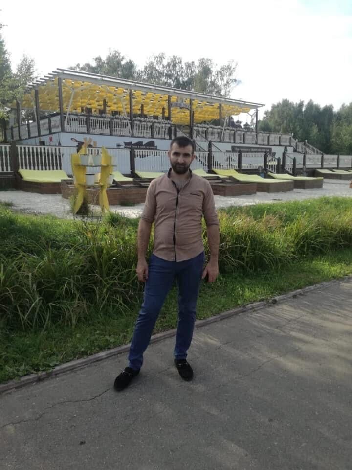  ,   Hovo, 36 ,   ,   
