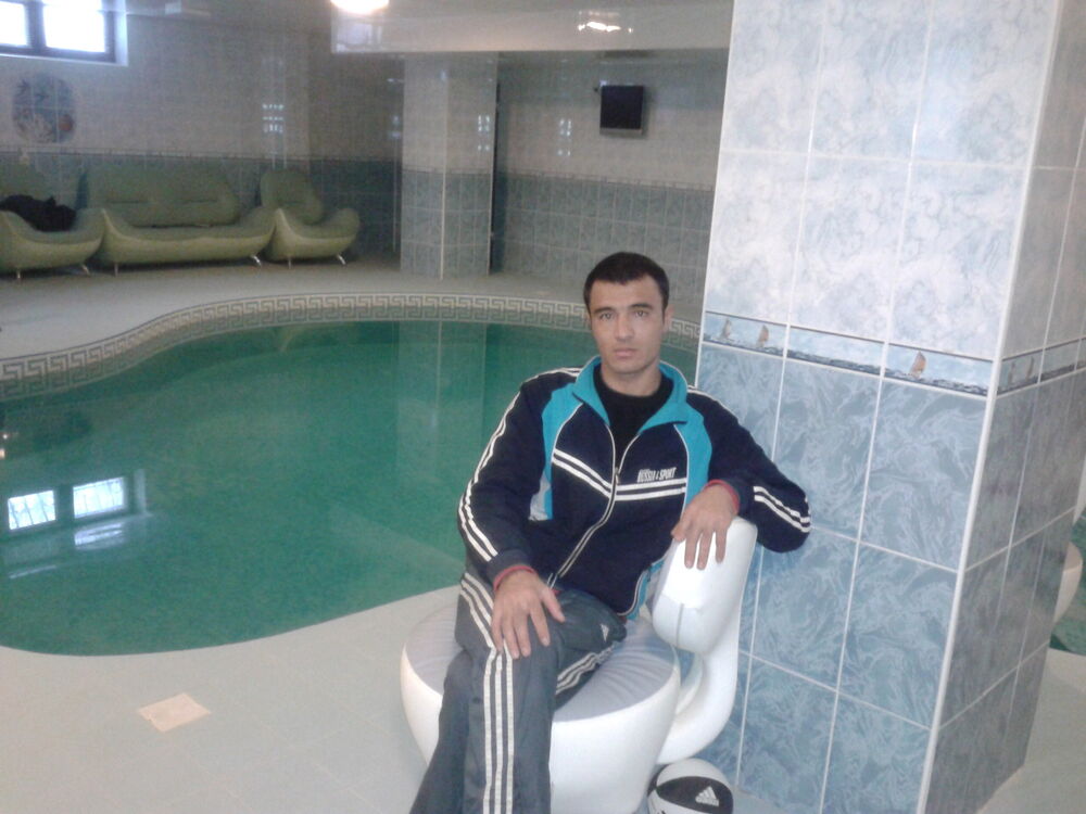  31402982  Daniyr, 41 ,    