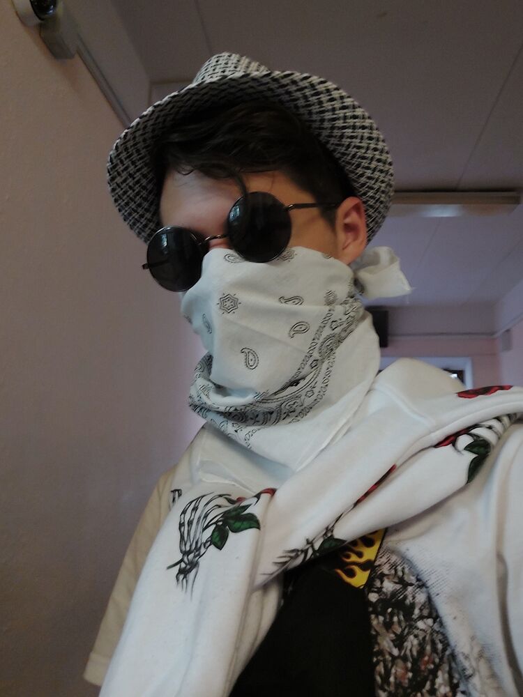 ���� 25810422 ����� ������, 23 ����, ���� ���������� � �����-����������