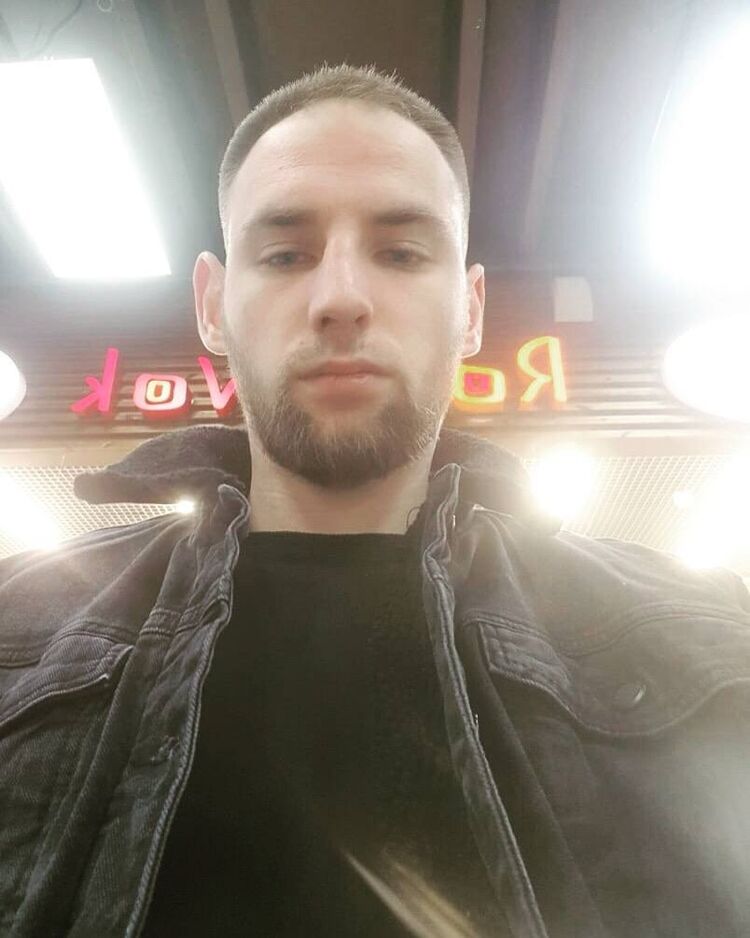 48923492  , 31 ,    