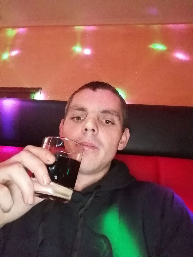  44089072  , 31 ,    