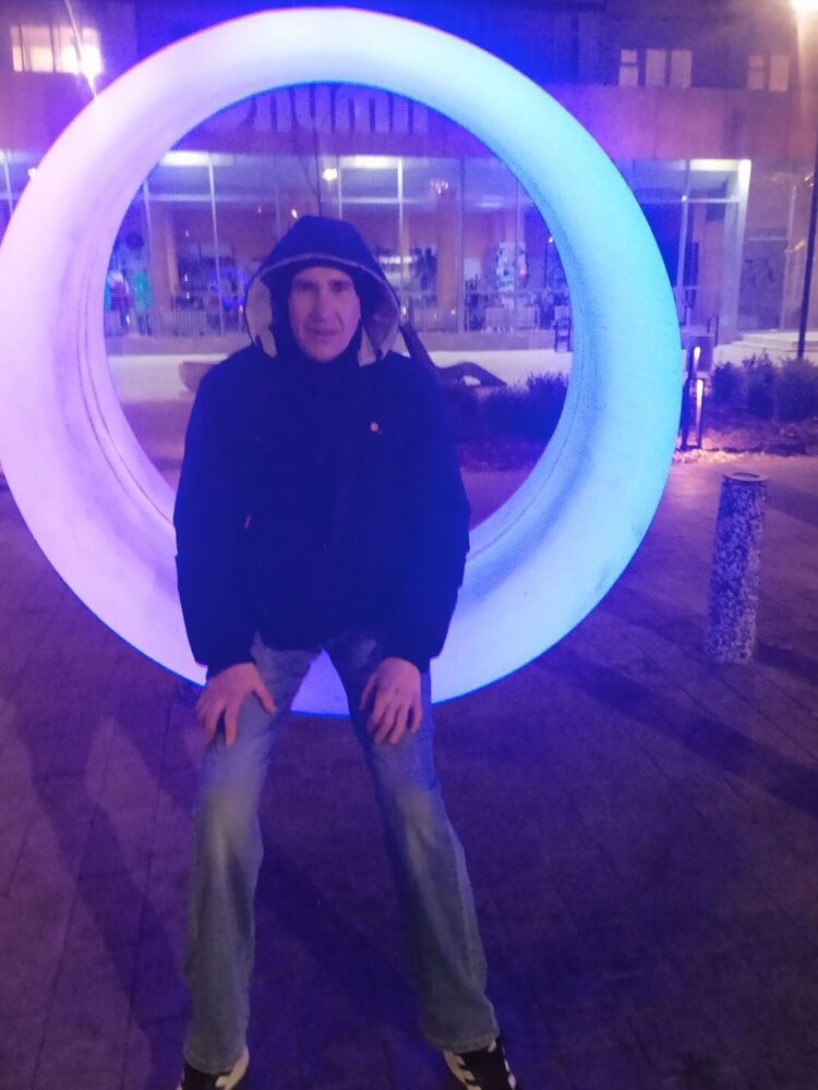  30174592  Sergei, 48 ,    