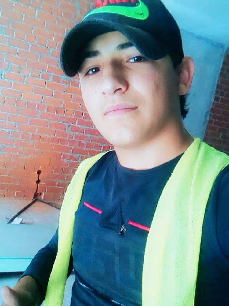  ,   Surush, 21 ,     , c 