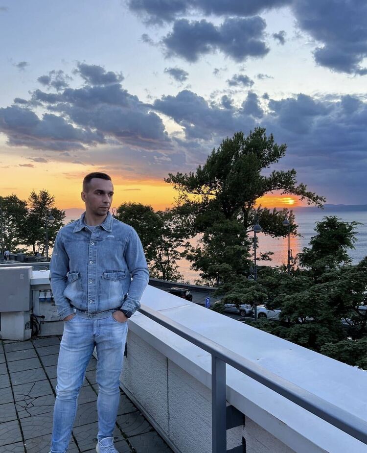 ���� 42147612 ������� ����, 31 ���, ���� ���������� � �����